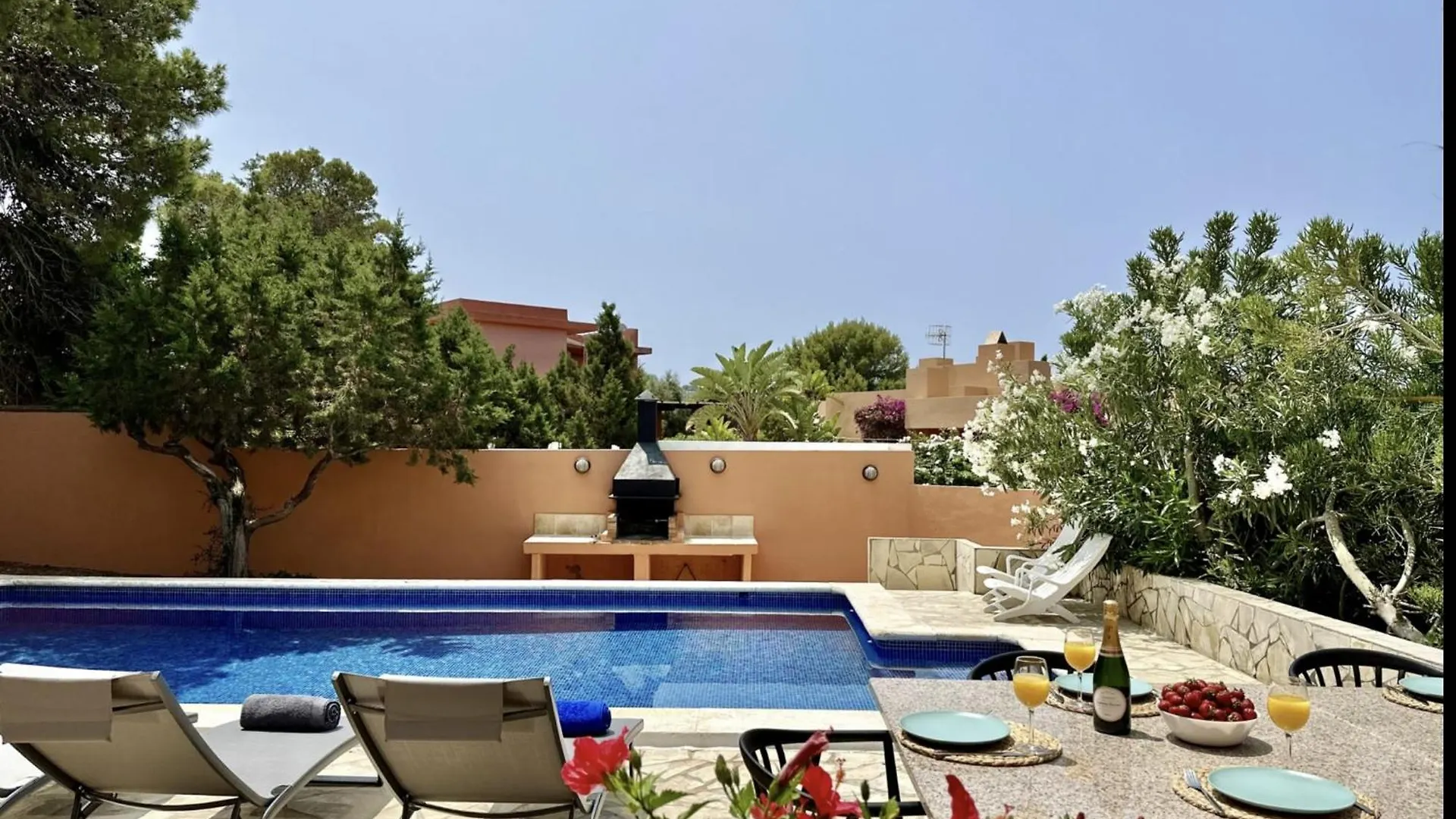 Villa With Pool Calo Den Real Sant Josep de sa Talaia