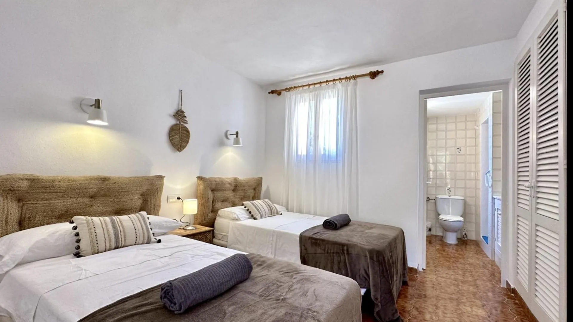 Villa With Pool Calo Den Real Sant Josep de sa Talaia